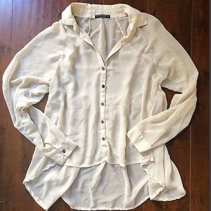 BRANDY MELVILLE Sheer button down collar shirt